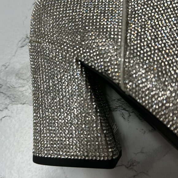 A New Day Women’s Cailin Silver Glitter Ankle Boots Size 6 - Picture 7 of 16